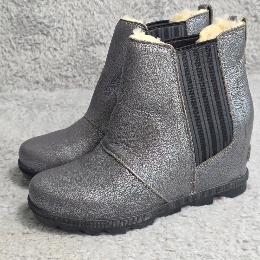 Sorel Joan of Arctic Wedge II Chelsea Boots Metallic Silver Womens‎ 7 Excellent